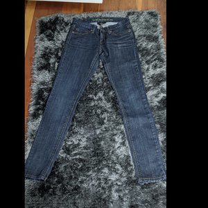 NWOT Levis 421 Skinny Jeans Size 1 (25 waist)